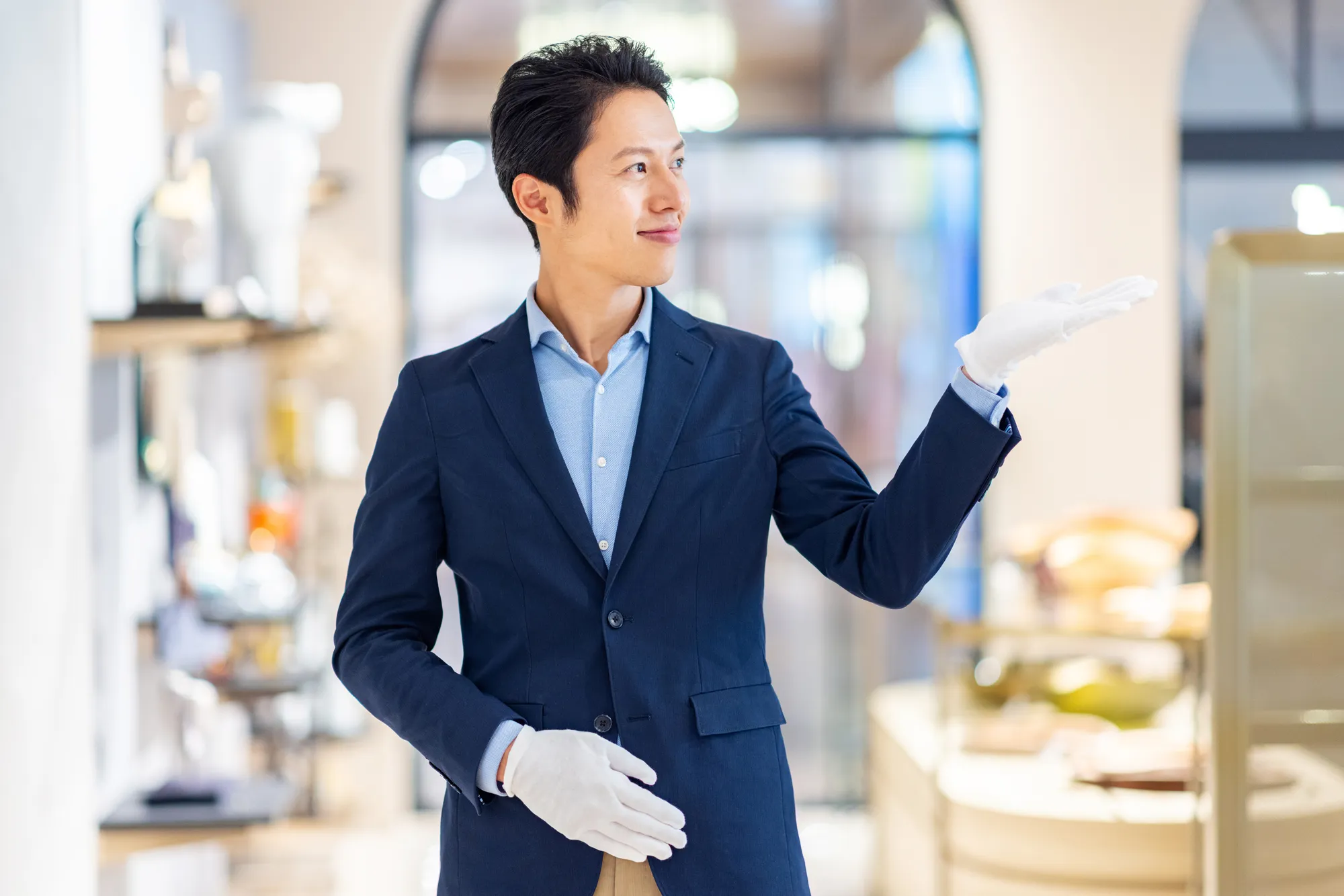 免税店スタッフの画像