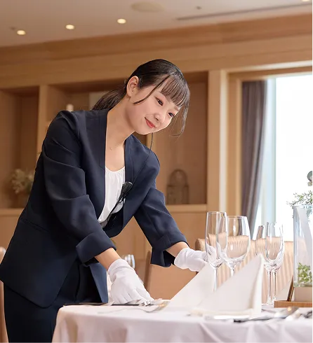 レストランサービス（ホテル）