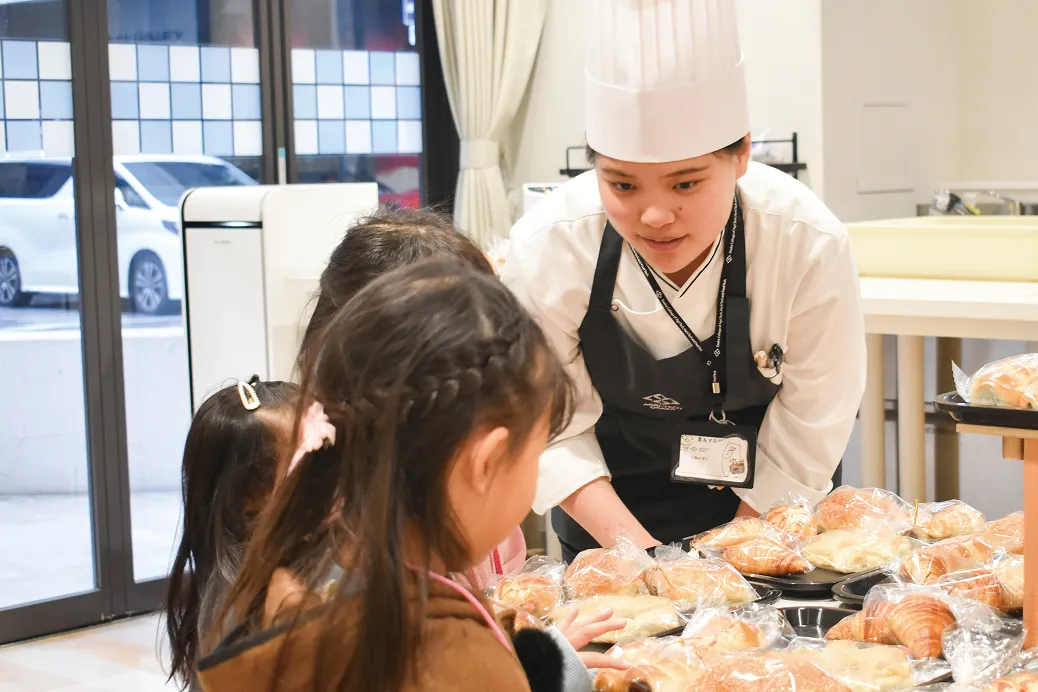 子供だけが入れるパン屋さん