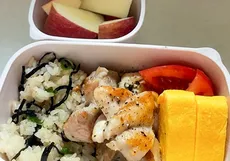 昼食の写真