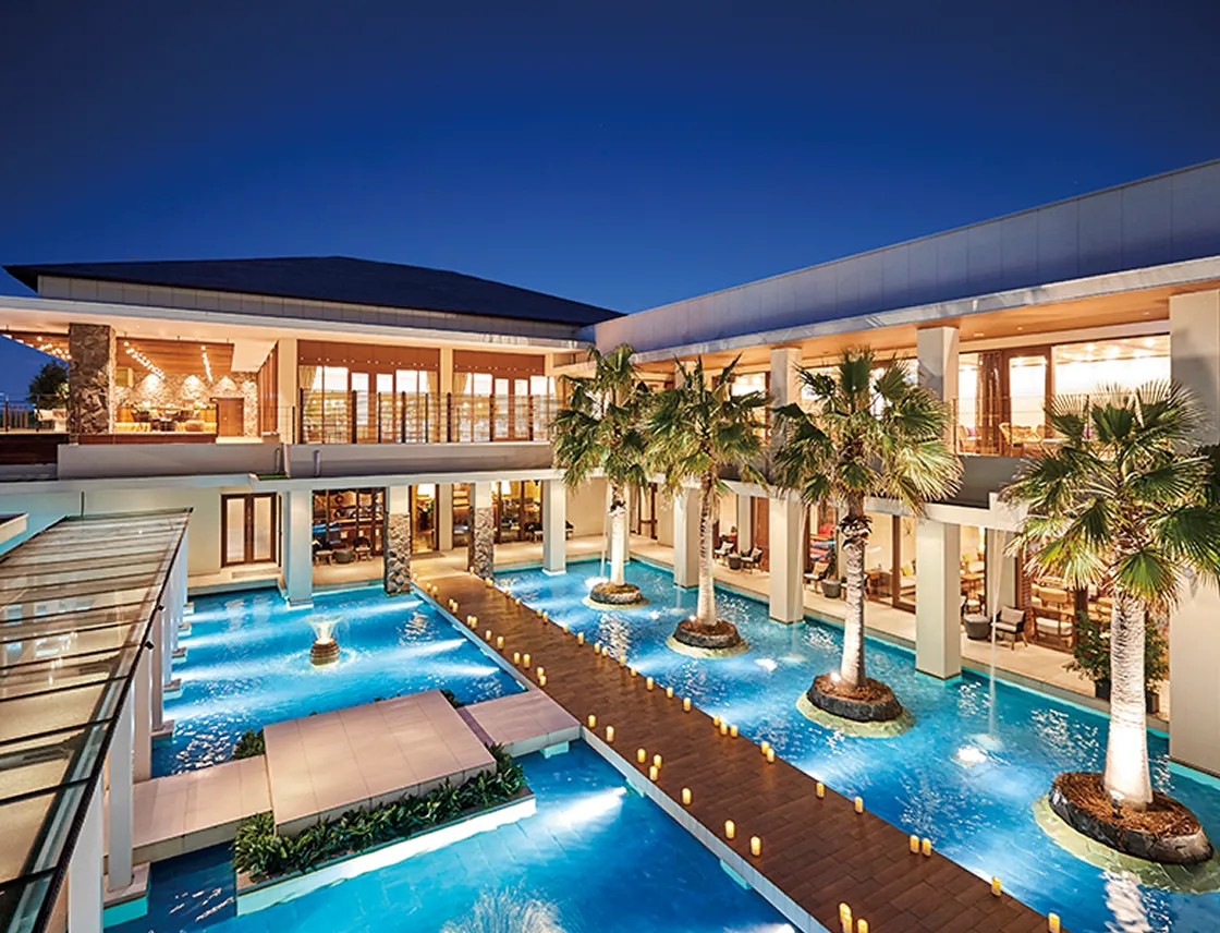 THE MEETS MARINA TERRACE
